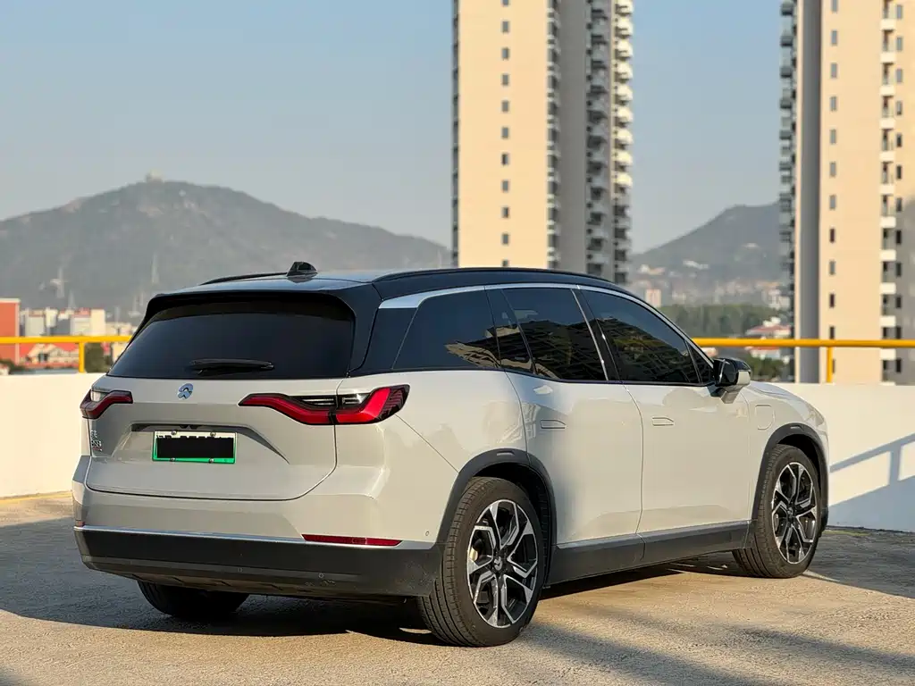 NIO NIO ES8