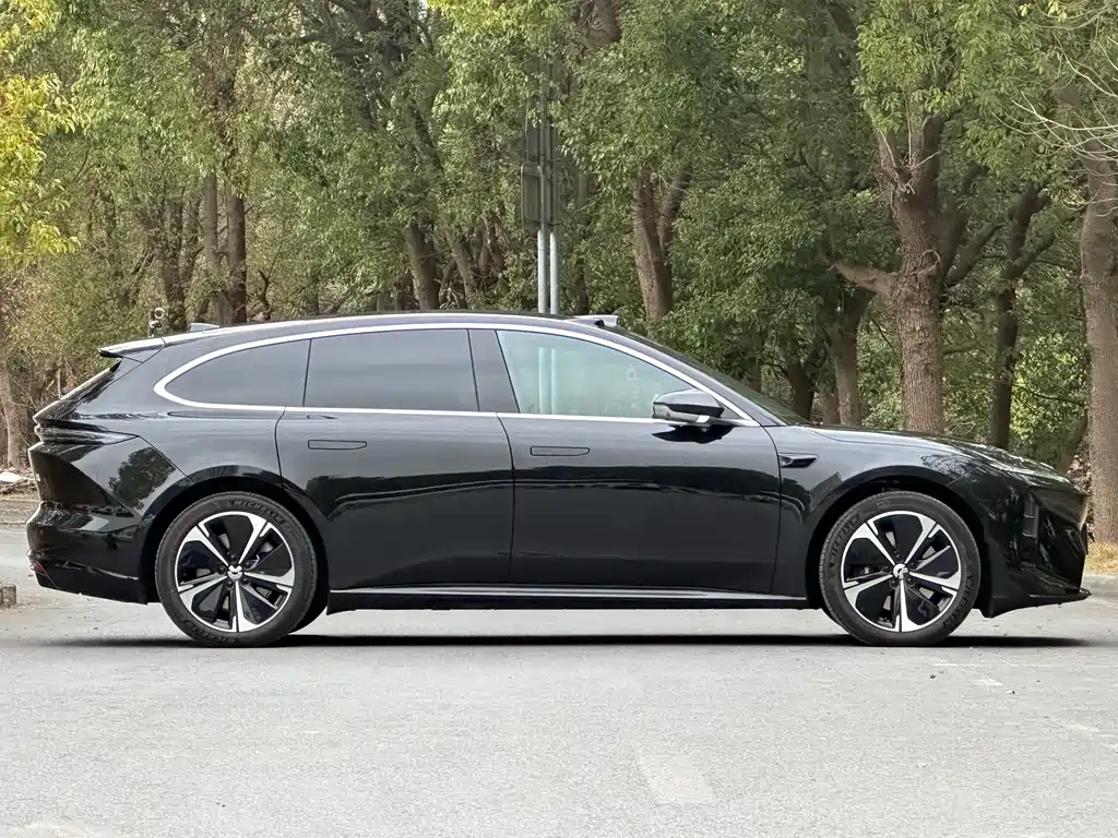 NIO ET5T 2025 75kWh Touring