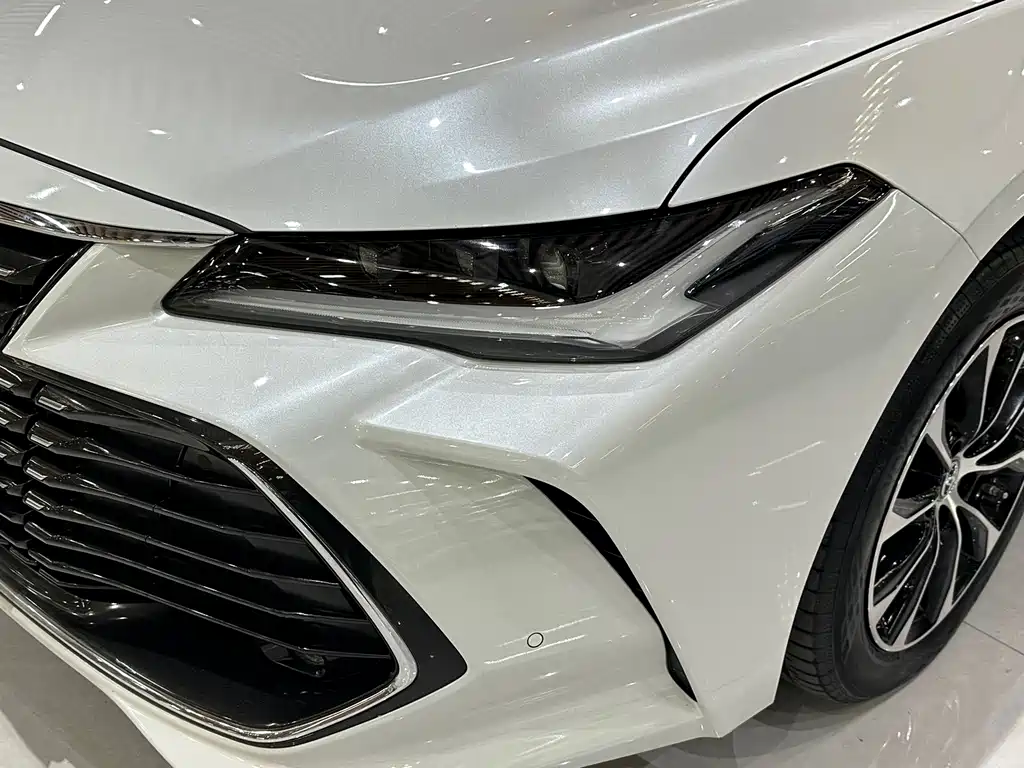 Toyota Avalon — миниатюра 12
