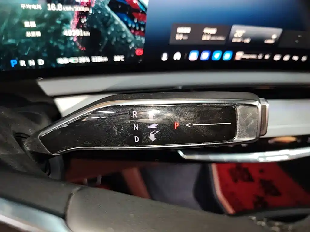 Cadillac IQ — миниатюра 14