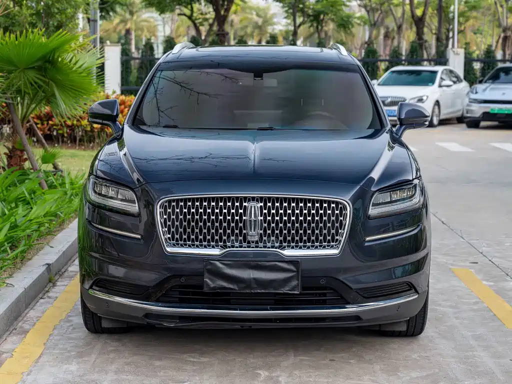Lincoln Nautilus 2021 2.0T Premium