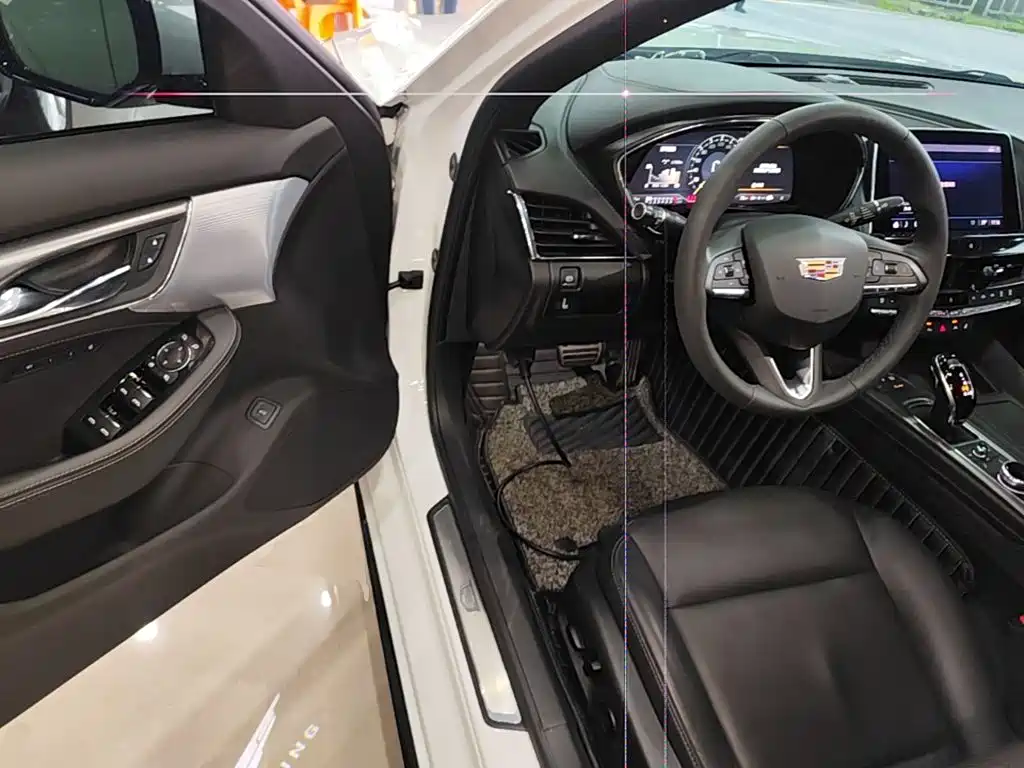 Cadillac CT5 — миниатюра 16