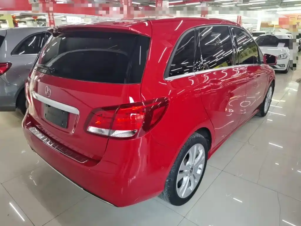 Mercedes-Benz B-Class — миниатюра 7