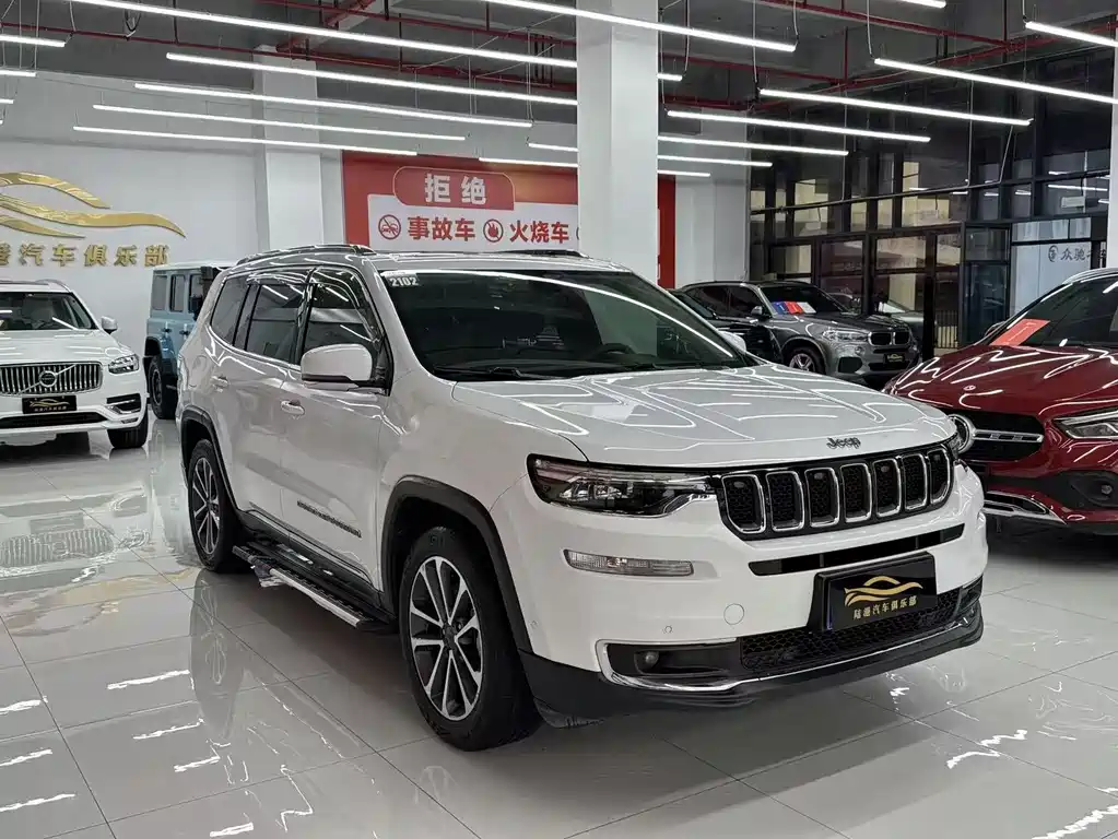 JEEP GRAND COMMANDER