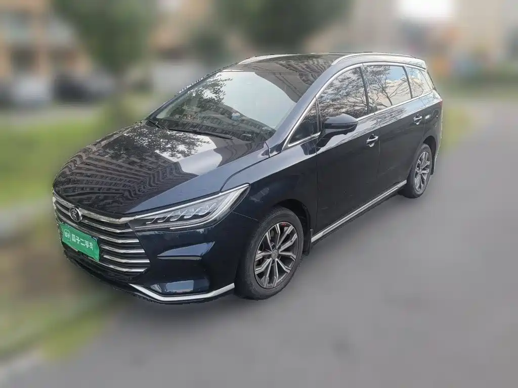 BYD MAX — миниатюра 2