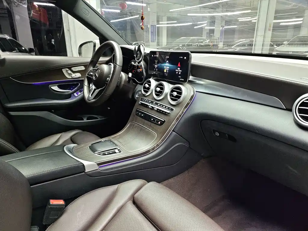 Mercedes-Benz GLC — миниатюра 10