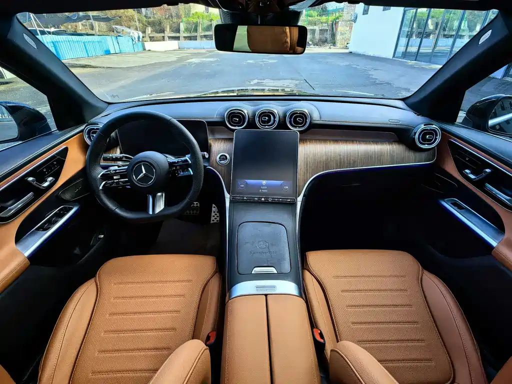 Mercedes-Benz GLC 2025 GLC 300 L 4MATIC 5 мест