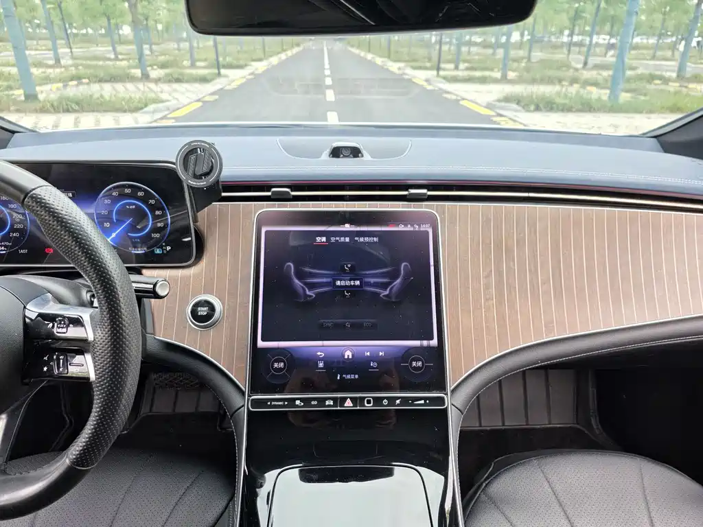 Mercedes-Benz EQE — миниатюра 16