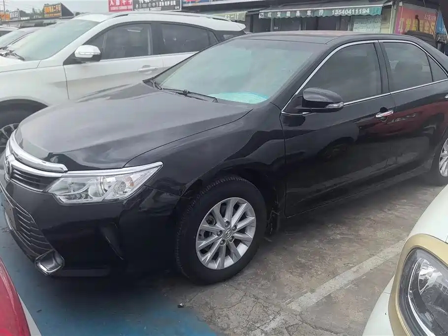 Toyota Camry 2016