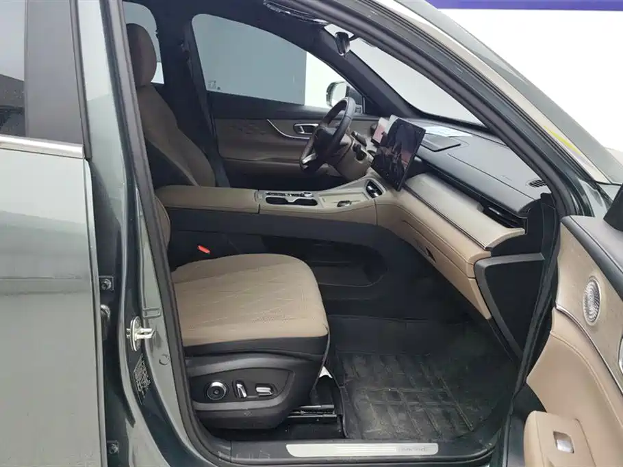Chery T8 2025 1.5T 130km Premium 5 мест