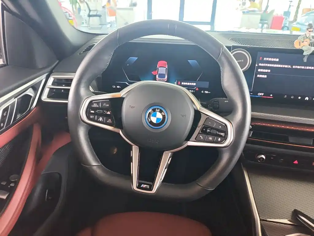 BMW i4 — миниатюра 11