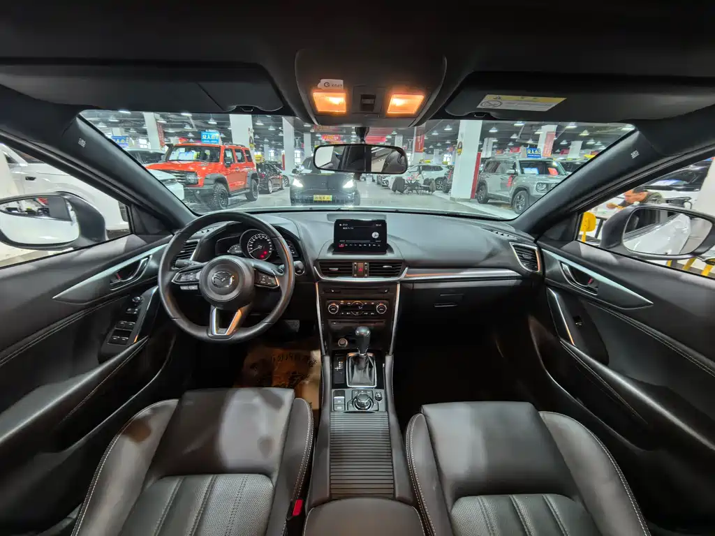 MAZDA CX 4