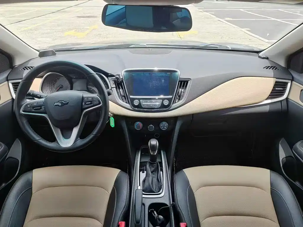 Chevrolet Monza 2020 320 AT Enjoy