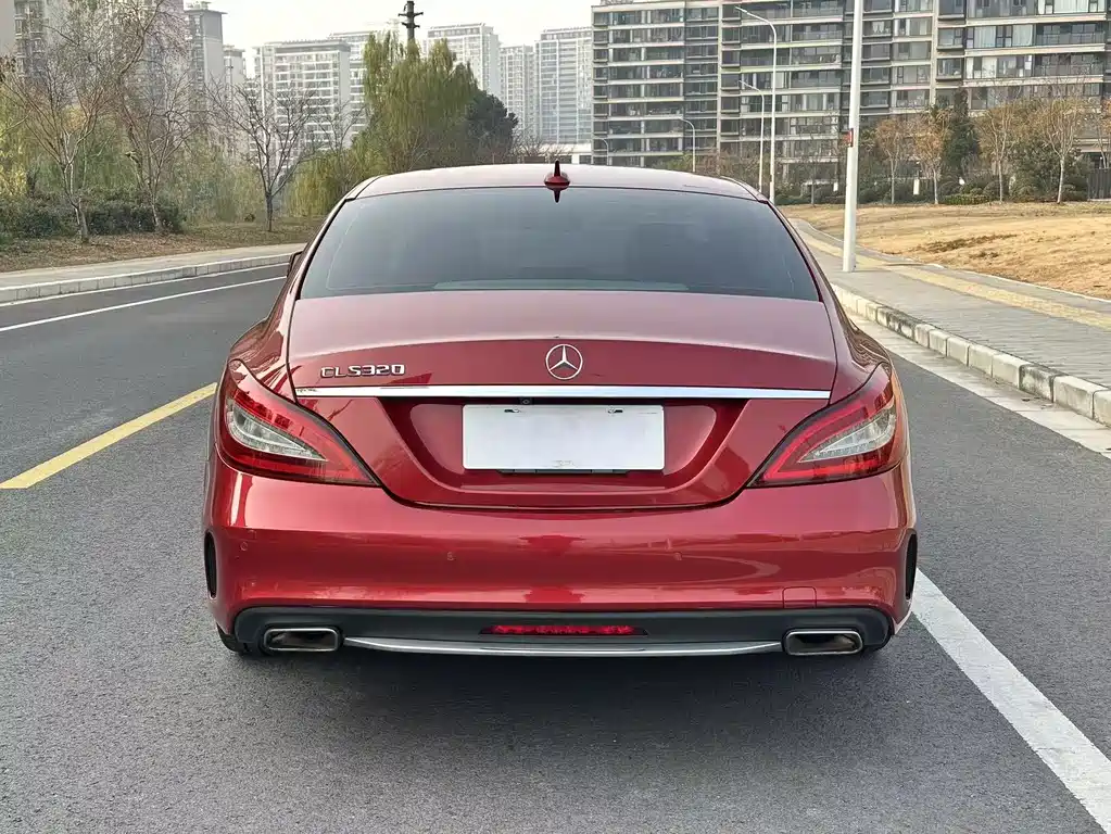 MERCEDES-BENZ CLS