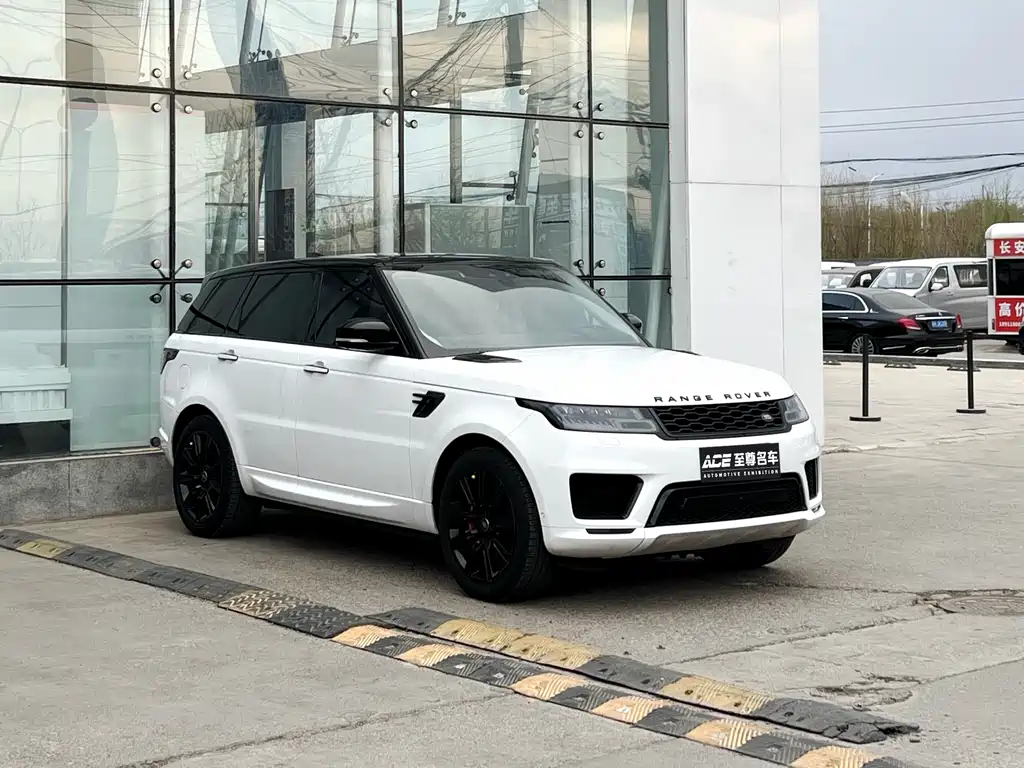 Land Rover Range Rover Sport 2021 3.0 L6 HST