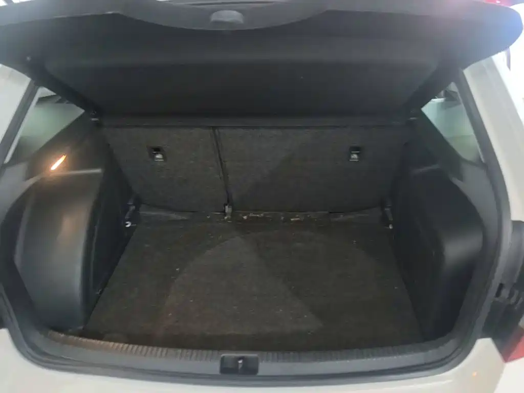 Skoda Rapid Spaceback — миниатюра 19