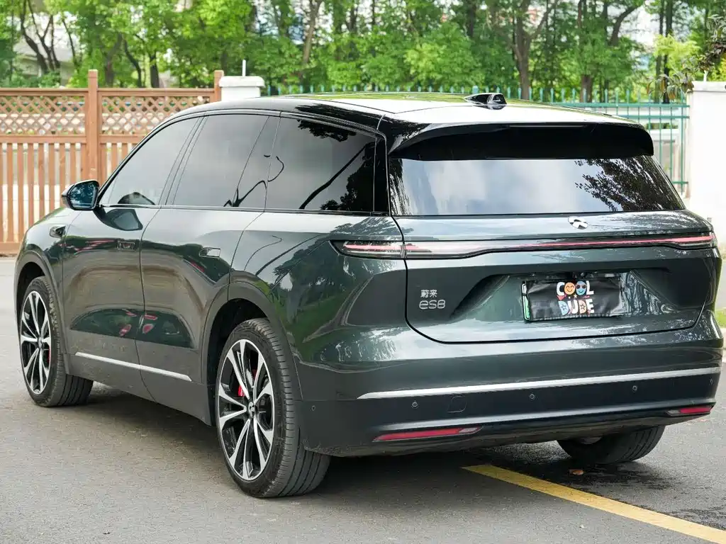NIO ES8 2023 100kWh