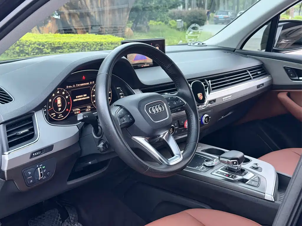 Audi Q7 — миниатюра 8