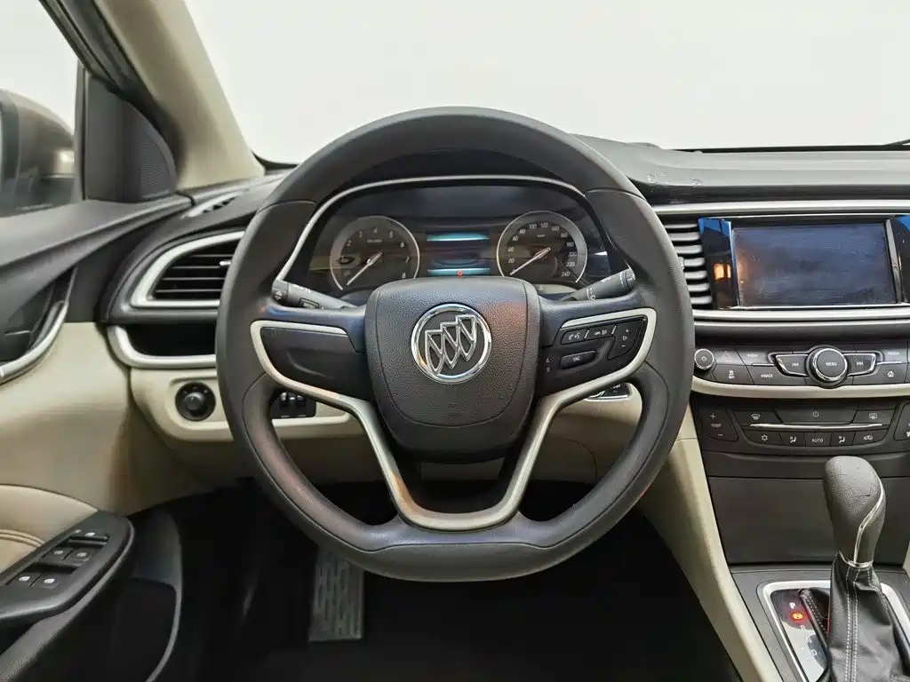 Buick Excelle — миниатюра 11