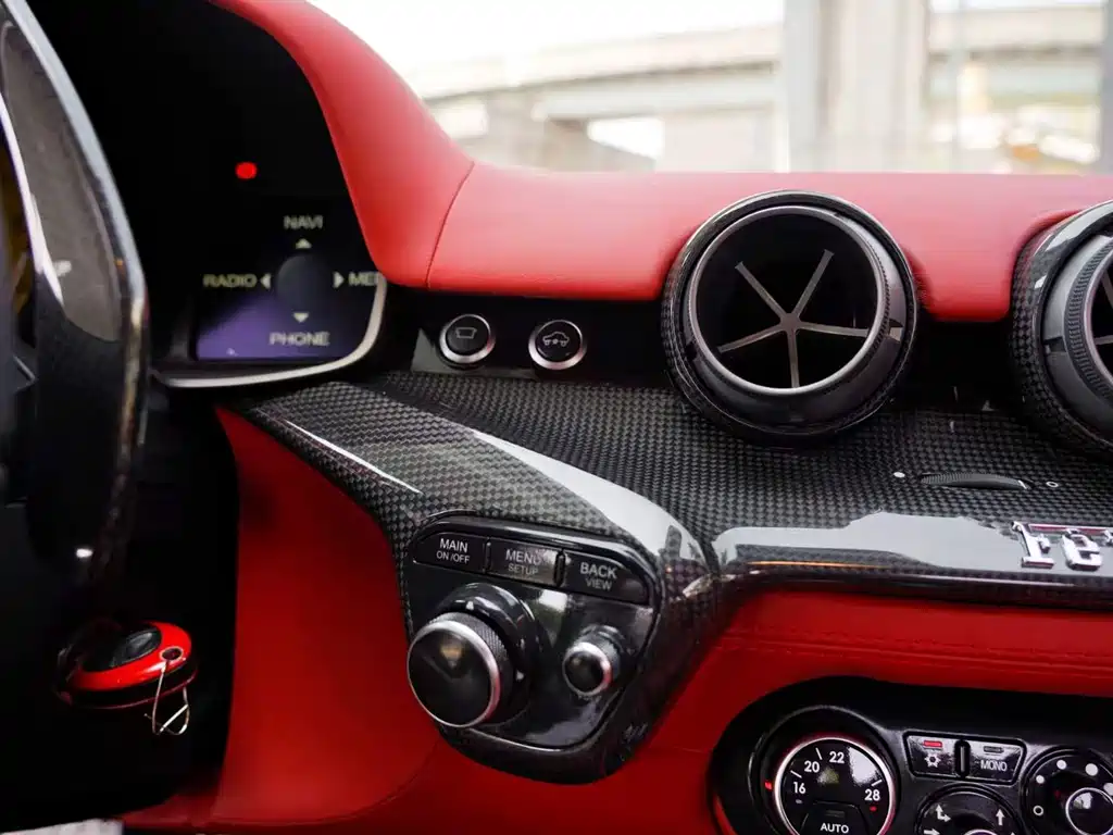 Ferrari F12berlinetta — миниатюра 30