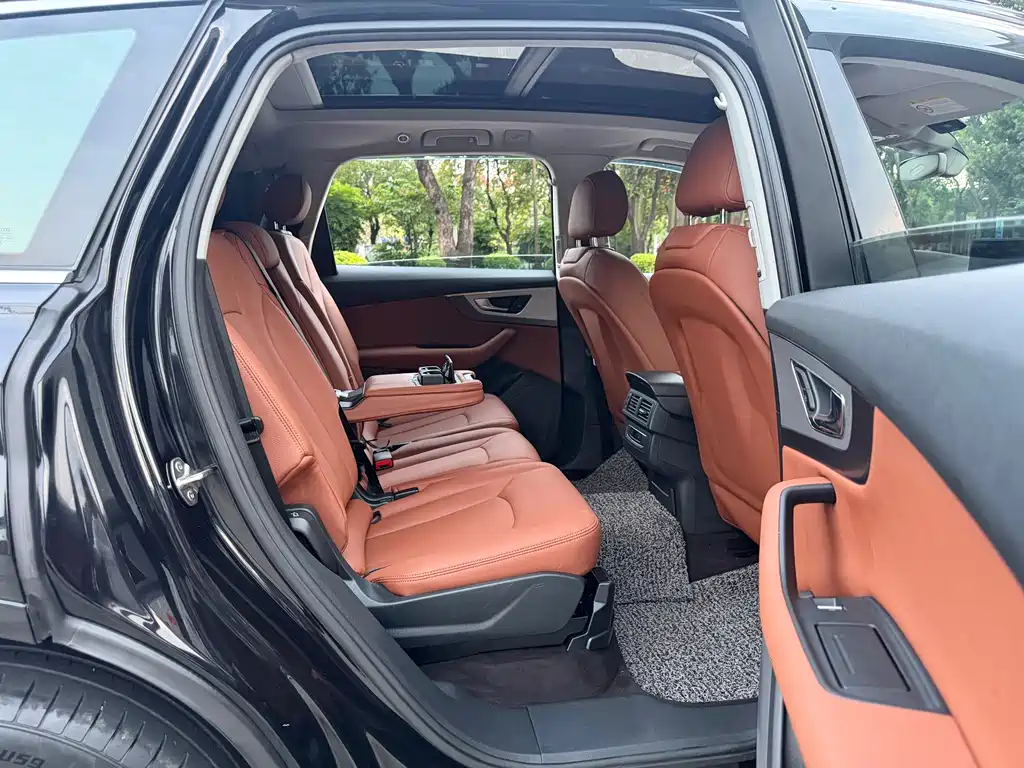 Audi Q7 — миниатюра 18