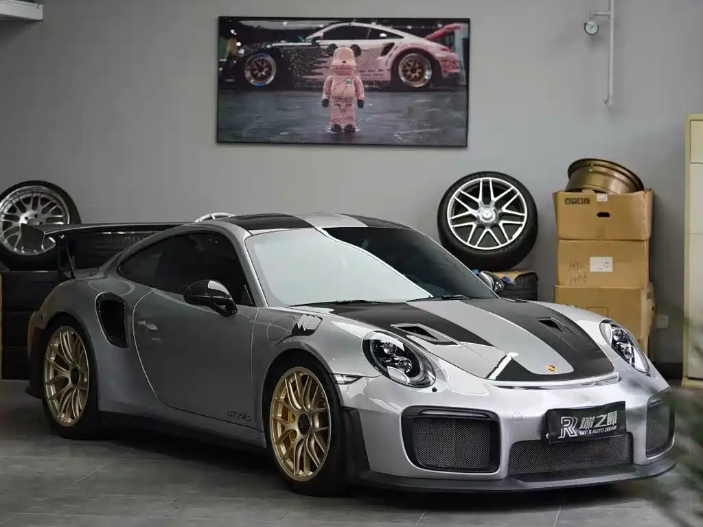Porsche 911 2018 GT2 RS 3.8T