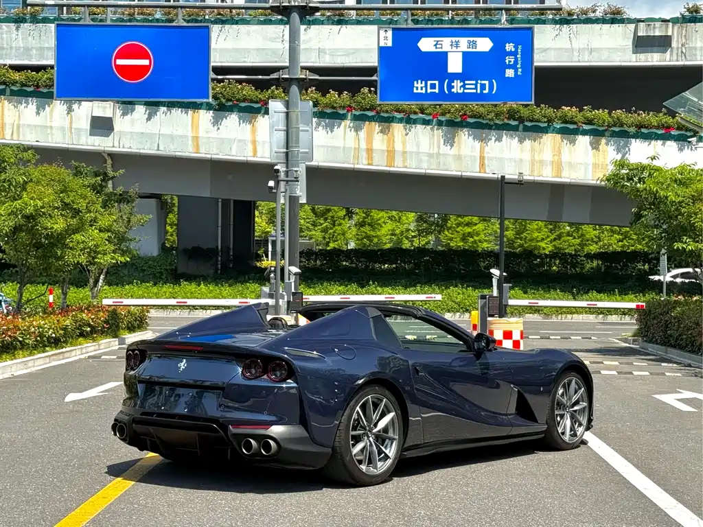 Ferrari 812 2020 6.5L GTS