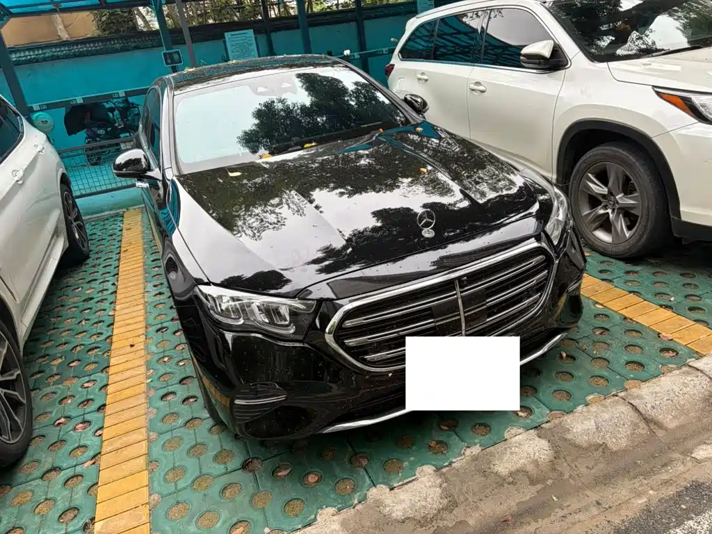 Mercedes-Benz E-Class — миниатюра 3
