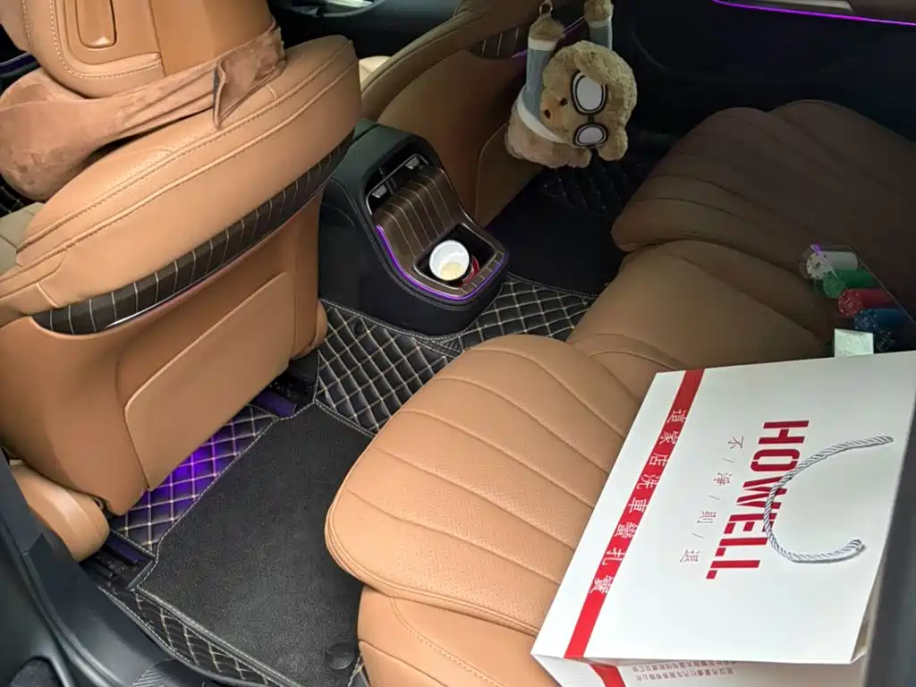 Mercedes-Benz E-Class — миниатюра 6