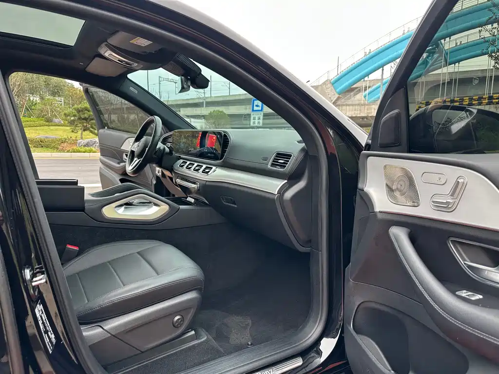 Mercedes-Benz GLE Coupe — миниатюра 10