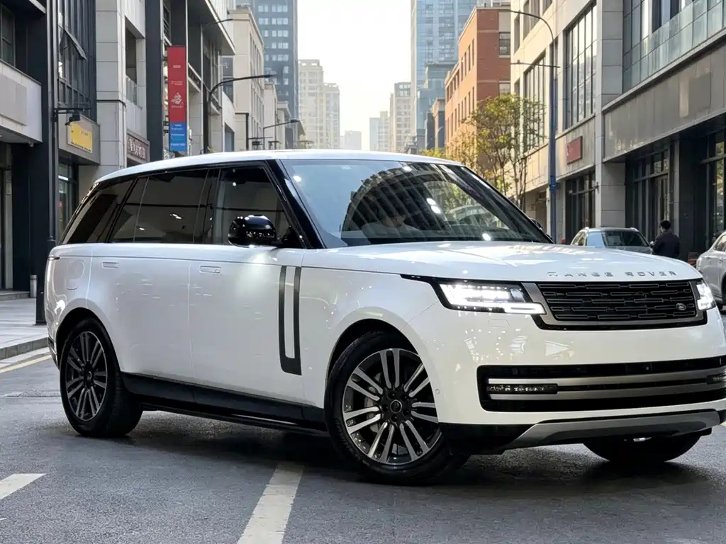 Land Rover Range Rover 2024 3.0 L6 400PS Long Wheelbase
