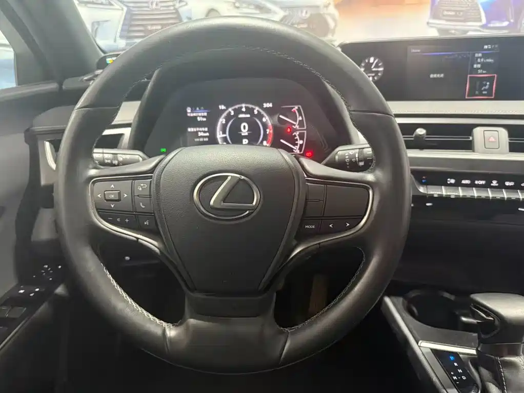 Lexus UX — миниатюра 10