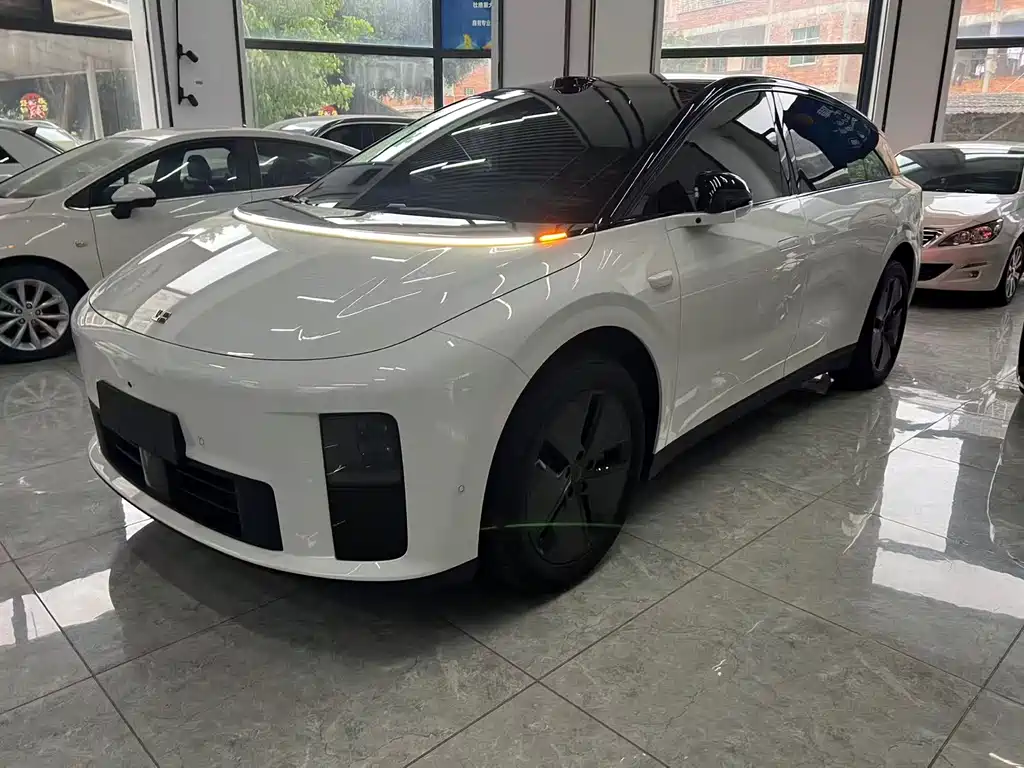 Li Auto i6 2025 Standard Edition