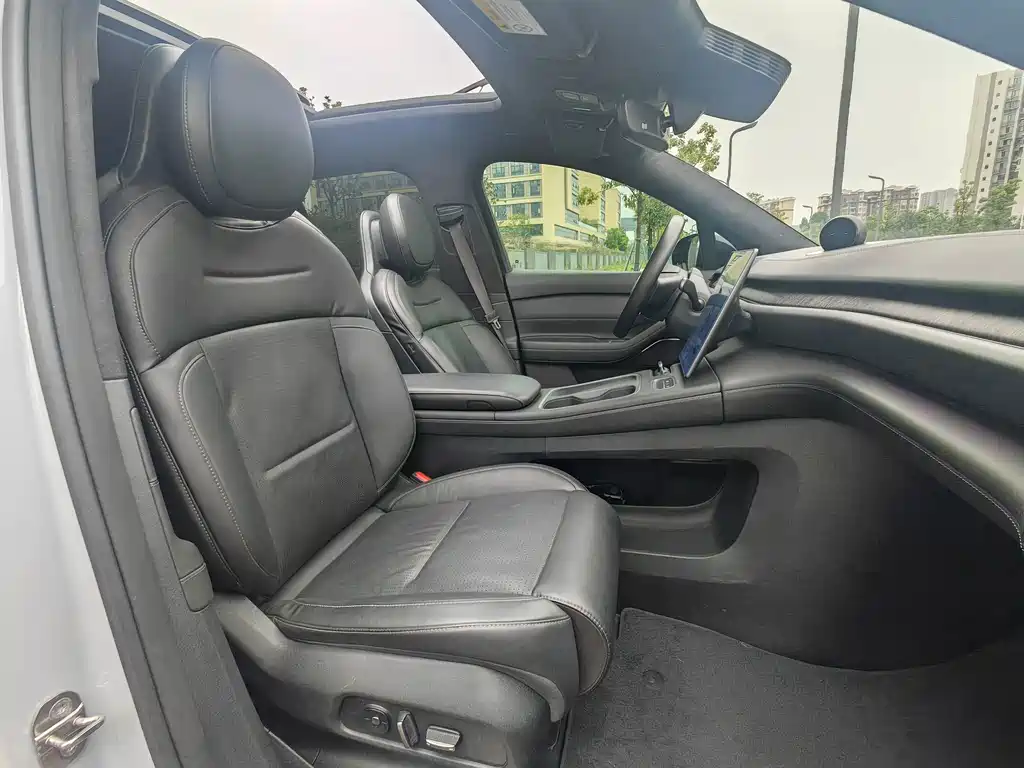NIO ES6 — миниатюра 12