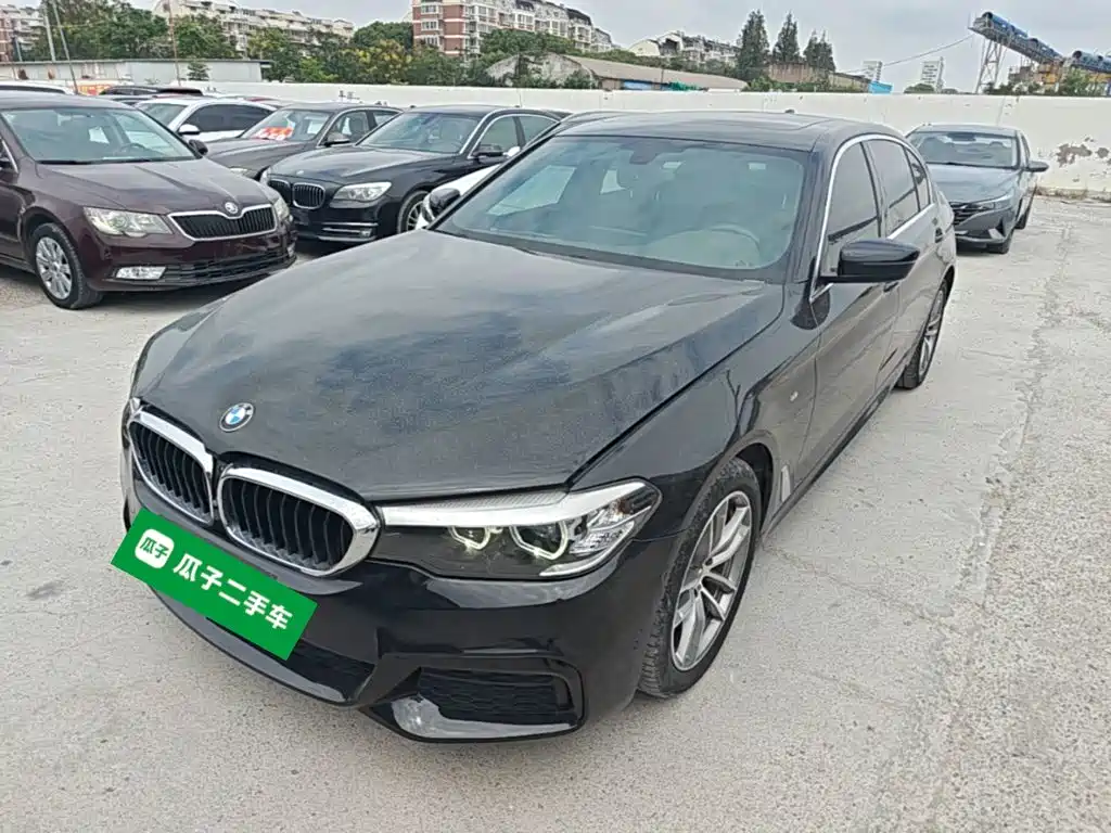 BMW 5 Series — миниатюра 2