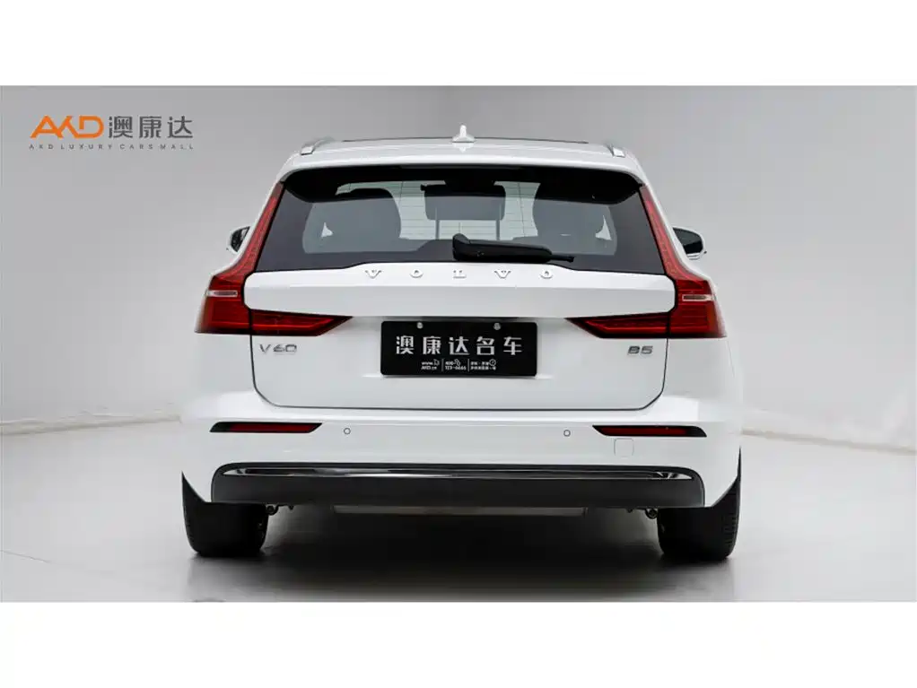 Volvo V60 2024 B5 Luxury