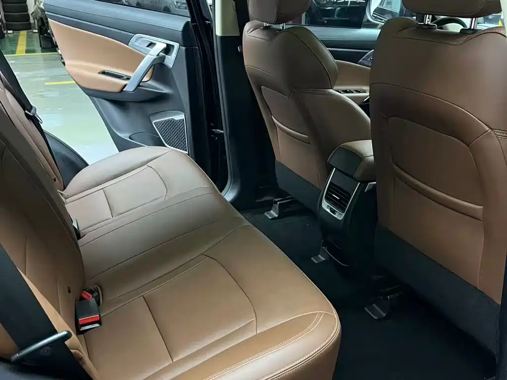 Geely Boyue 2021 1.8TD DCT