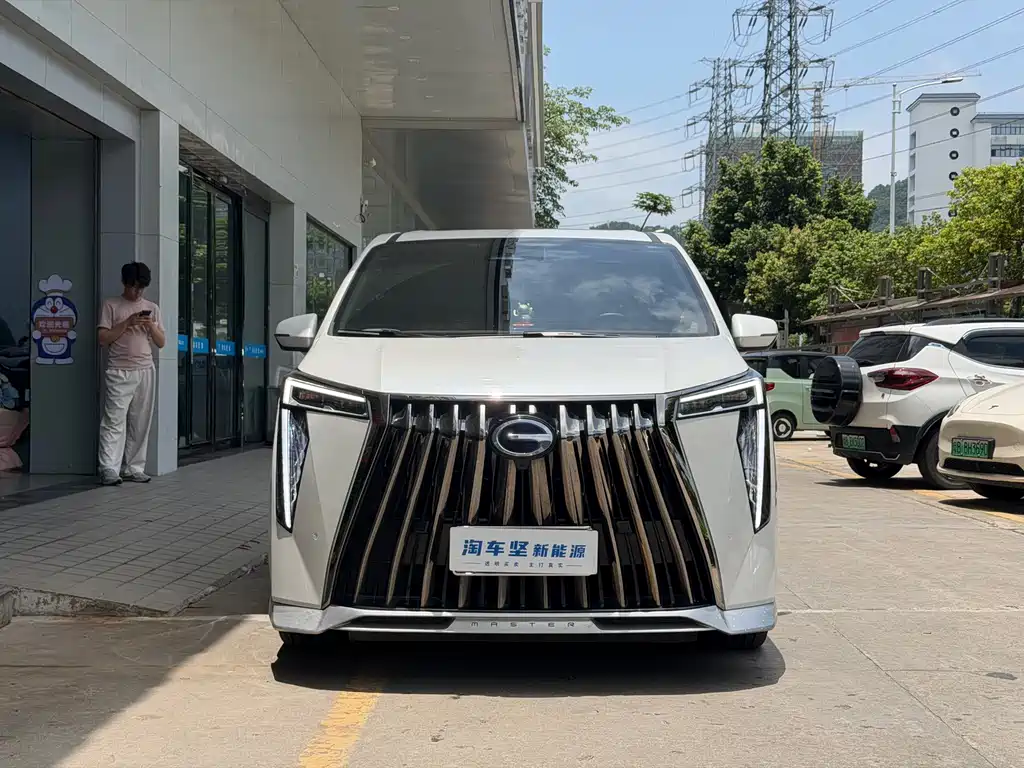 GAC M8