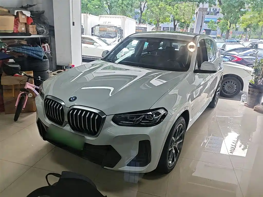 BMW iX3 2022 Lead