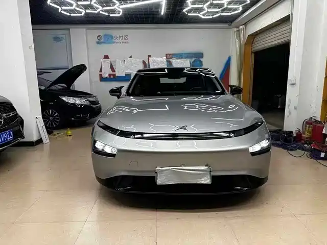 2022 Xpeng P7
