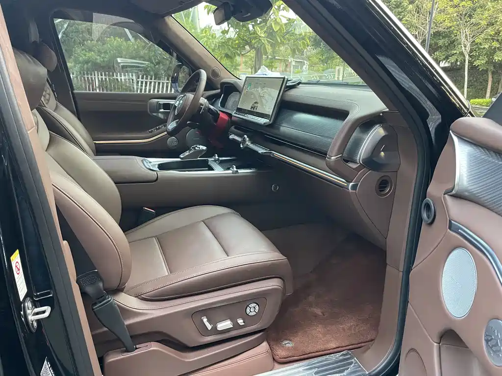 TANK TANK 700 NEW ENERGY