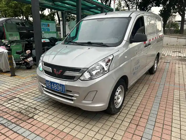 WULING AUTOMOBILE WULING RONGGUANG V 2019