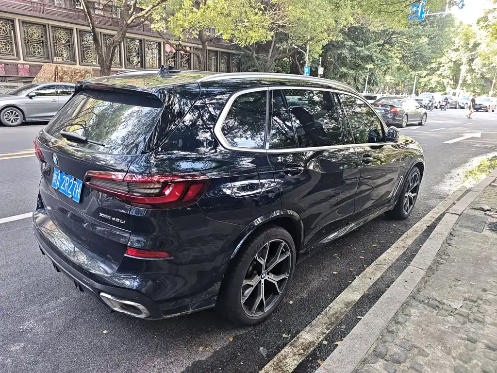 BMW X5 2022 xDrive 40Li M Sport