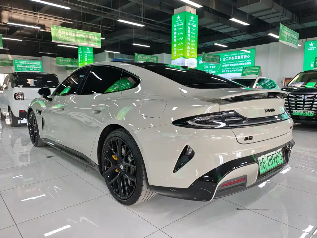 XIAOMI CAR XIAOMI SU7