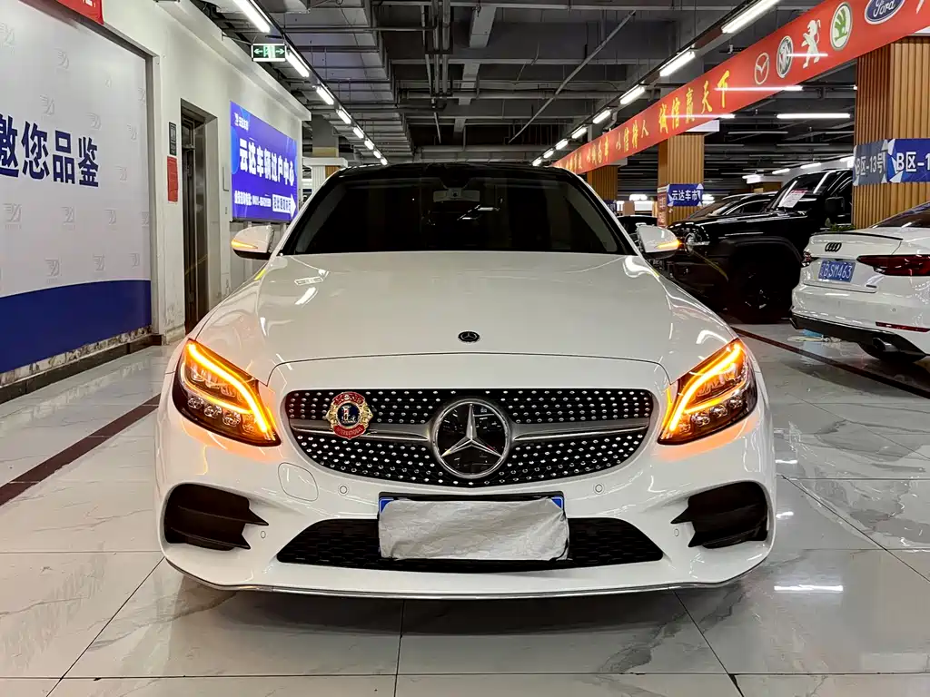 Mercedes-Benz C-Class 2020