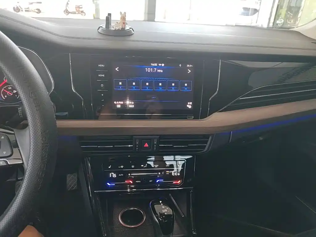 Volkswagen 帕萨特插电混动 — миниатюра 13