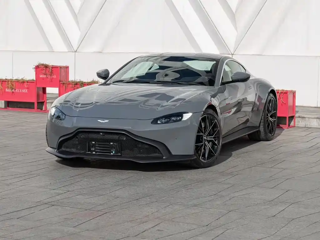 Aston Martin V8 Vantage