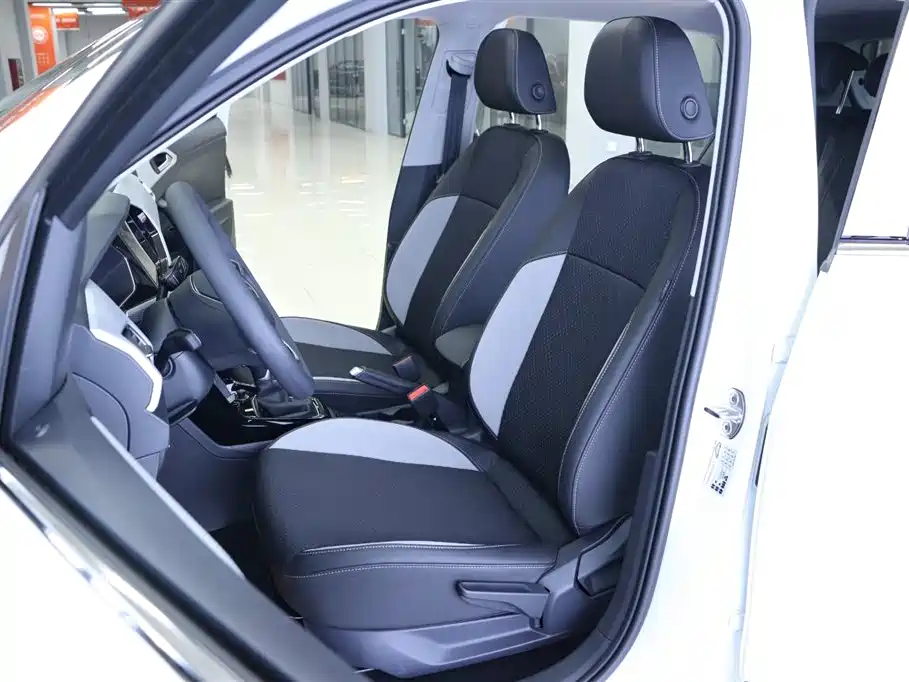 VOLKSWAGEN EXPLORING THE SHADOW