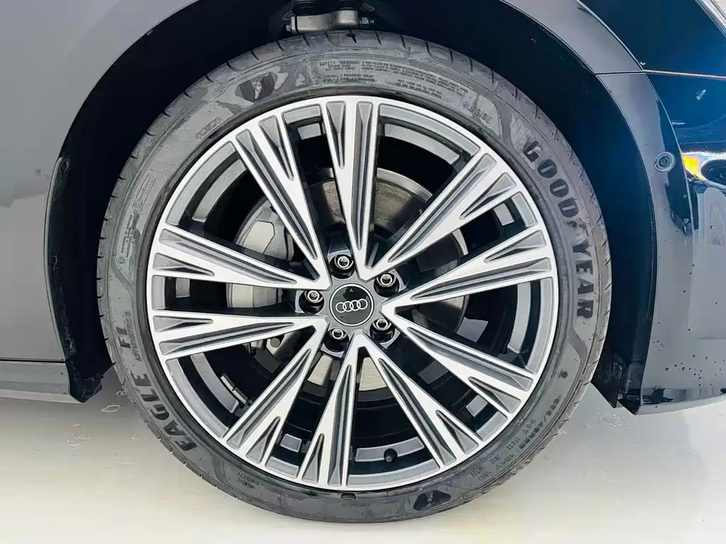 Audi A6L — миниатюра 16