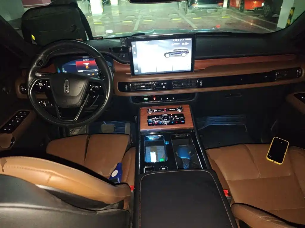 Lincoln Aviator — миниатюра 10